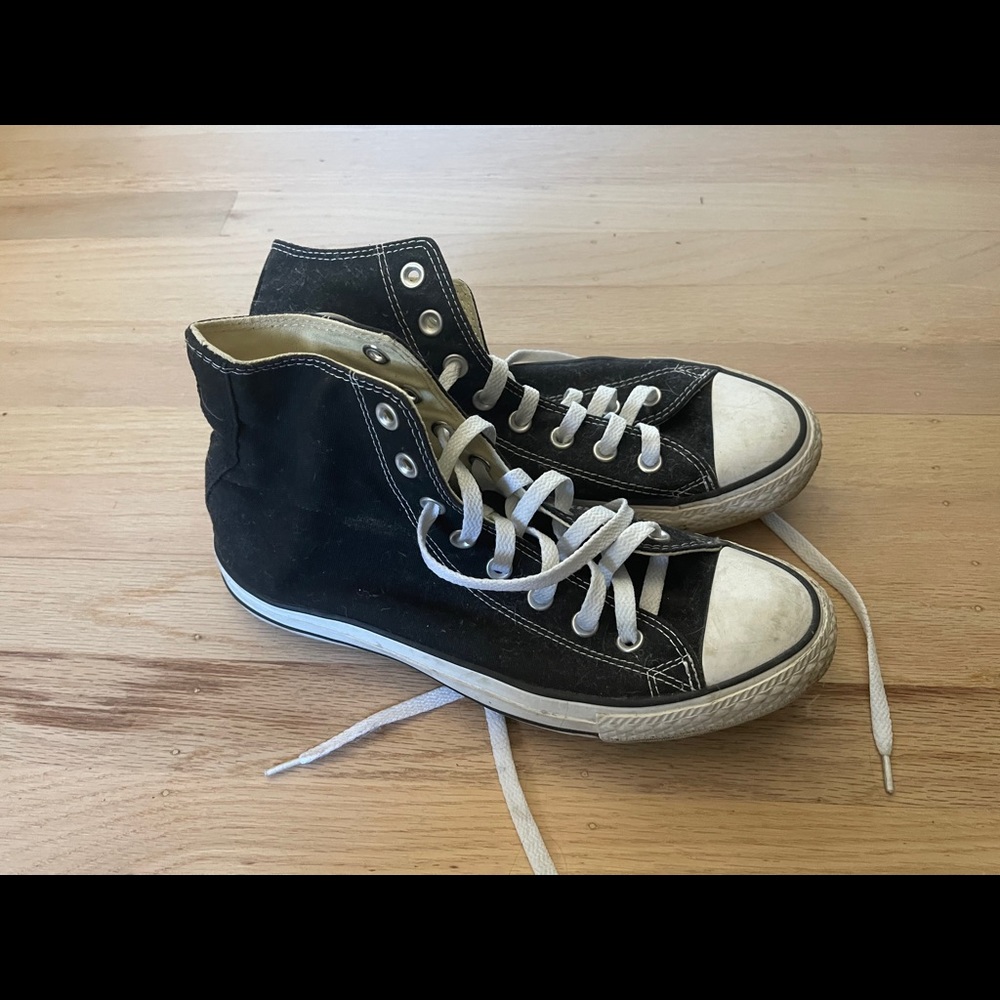 Black converse
